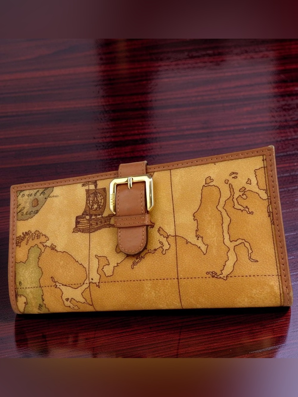 Alviero Martini Map Leather Long Kisslock Wallet 😍❤️‍🔥🌍